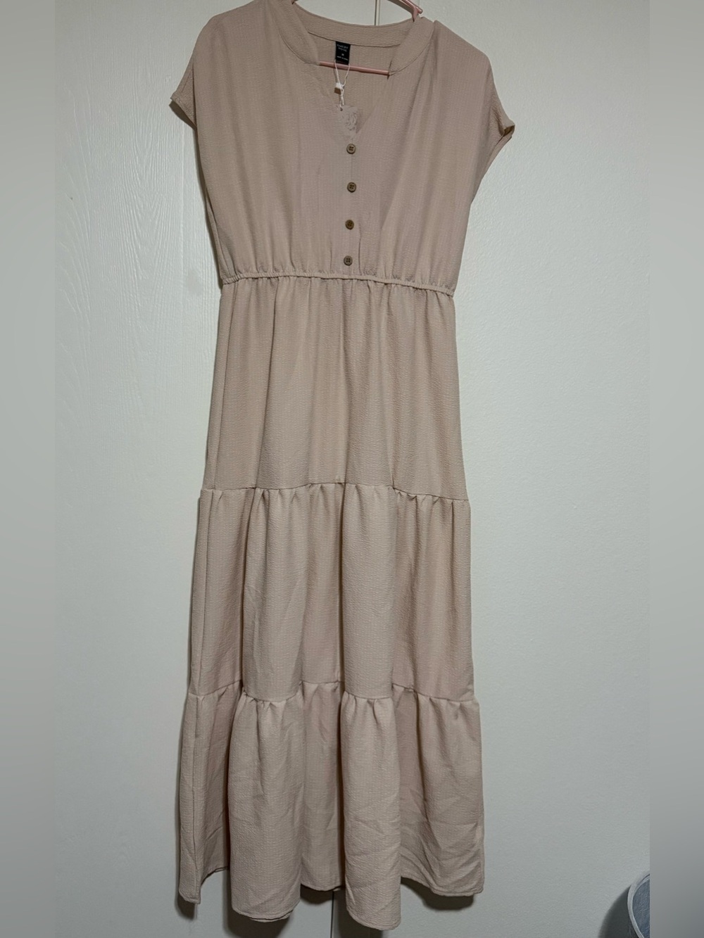 Women's Beige Tiered Button-Front Maxi Dress - M NWT